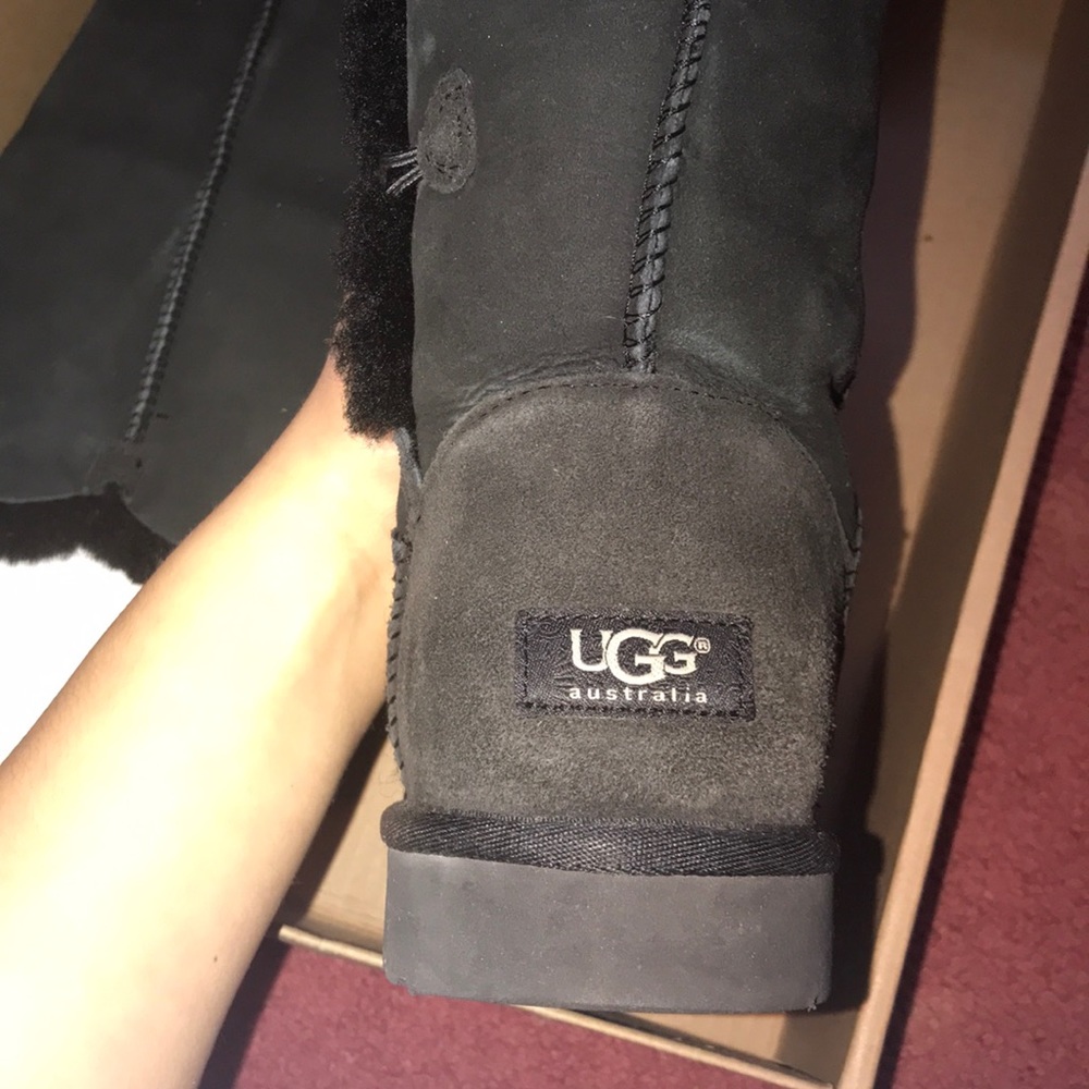 Uggs - image 4